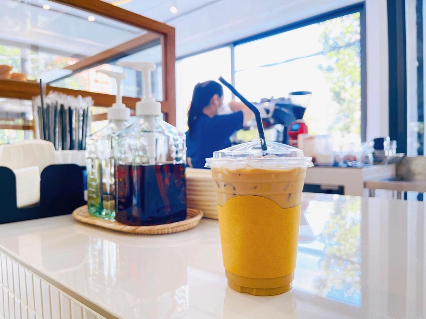 The Corner มุมม่วน คาเฟ่ แอนด์ โฮสเทล Mummuan Hostel Chiang Mai Exteriör bild