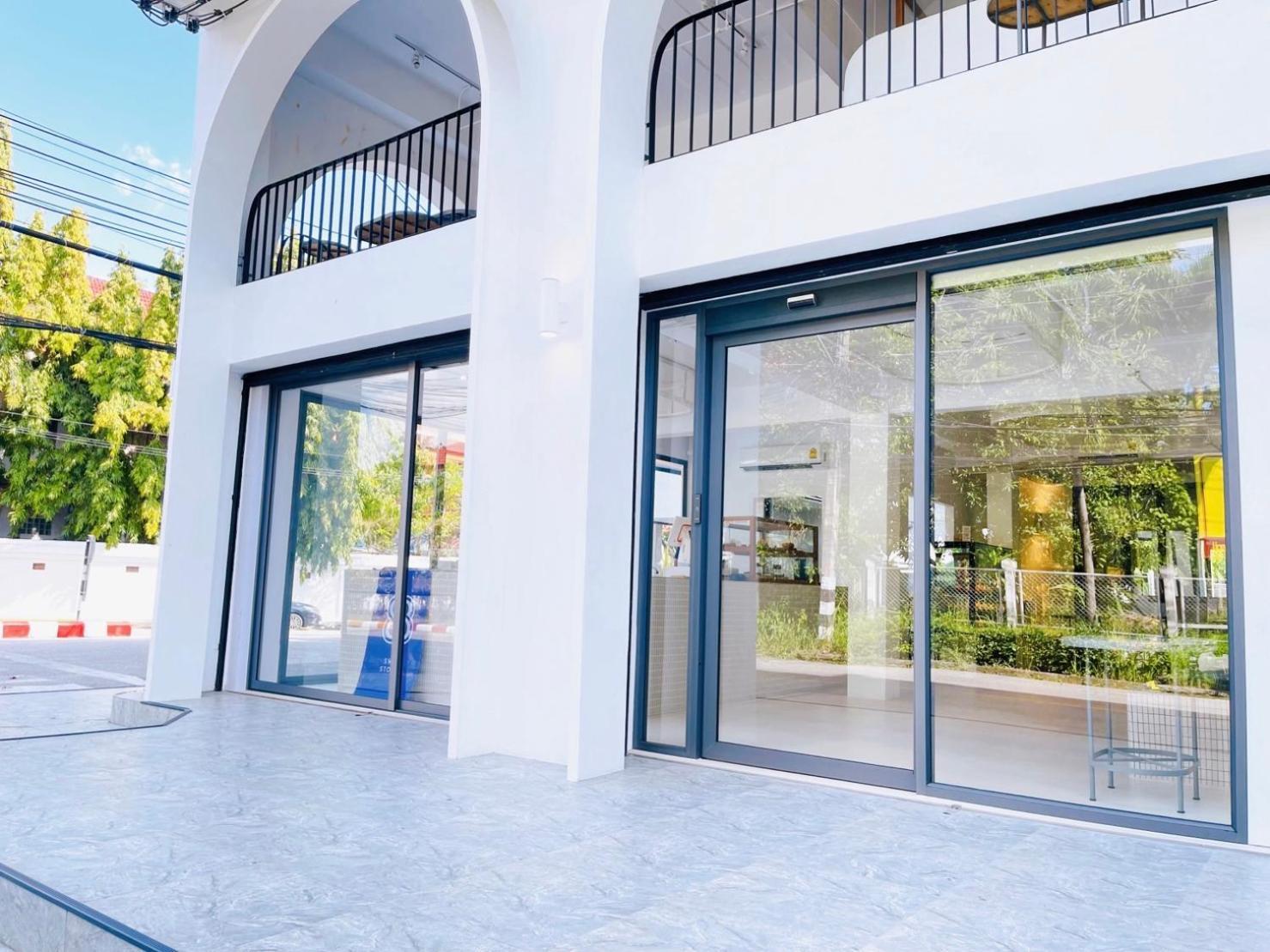 The Corner มุมม่วน คาเฟ่ แอนด์ โฮสเทล Mummuan Hostel Chiang Mai Exteriör bild
